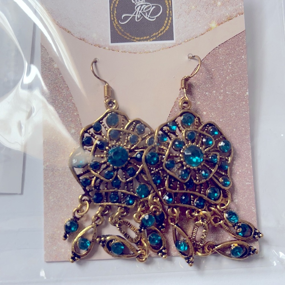 Earrings on “SALE”